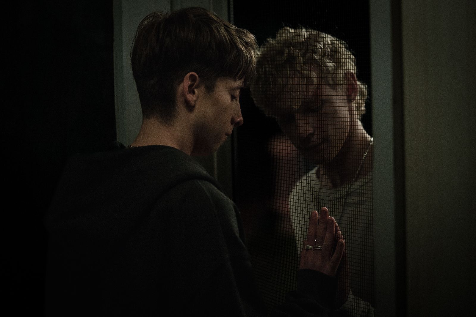 Leviticus-Rezension: Gelungener australischer Horrorfilm vereint Paranoia und Liebe